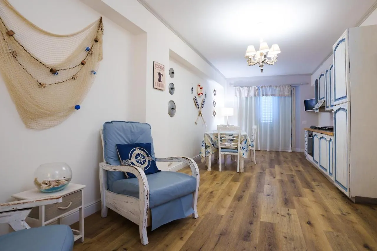 Lägenhet Aparthotel Quattro Torri Santa Teresa Di Riva Italien